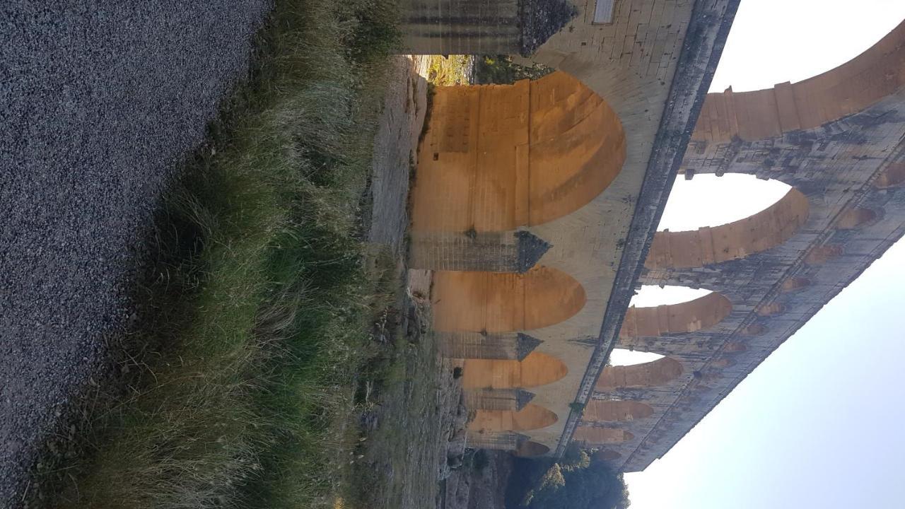 Villa Le Mazet Des Cigales Vers-Pont-du-Gard Exterior foto